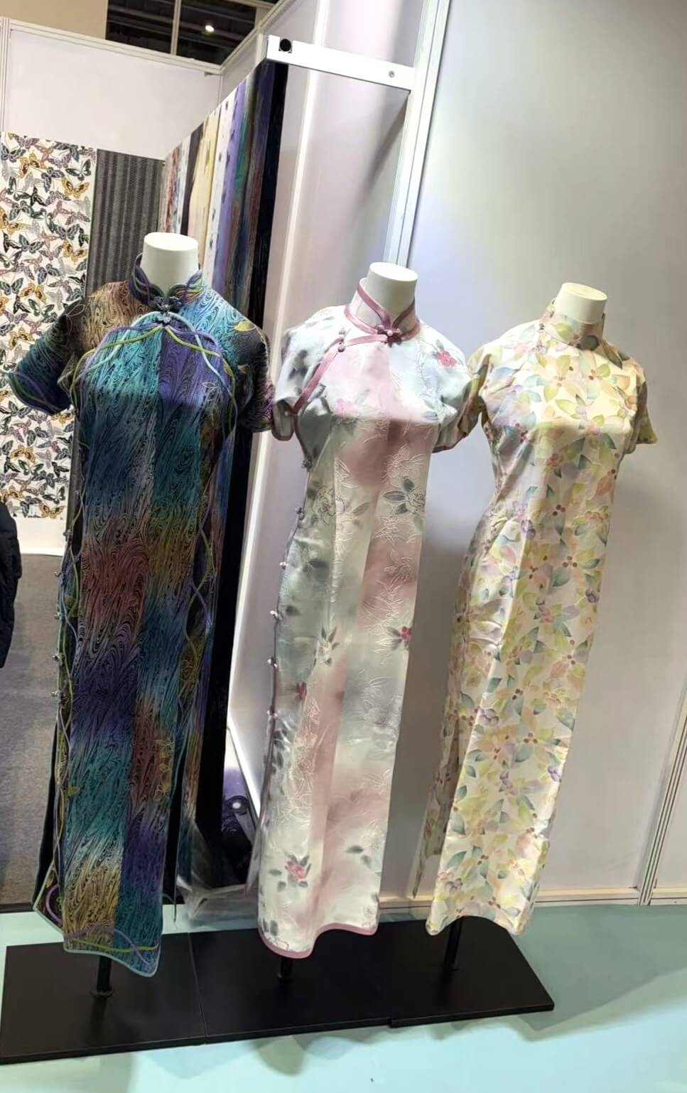 京友禅チャイナドレスを2026京友禅総合展－未来への継承－で展示 